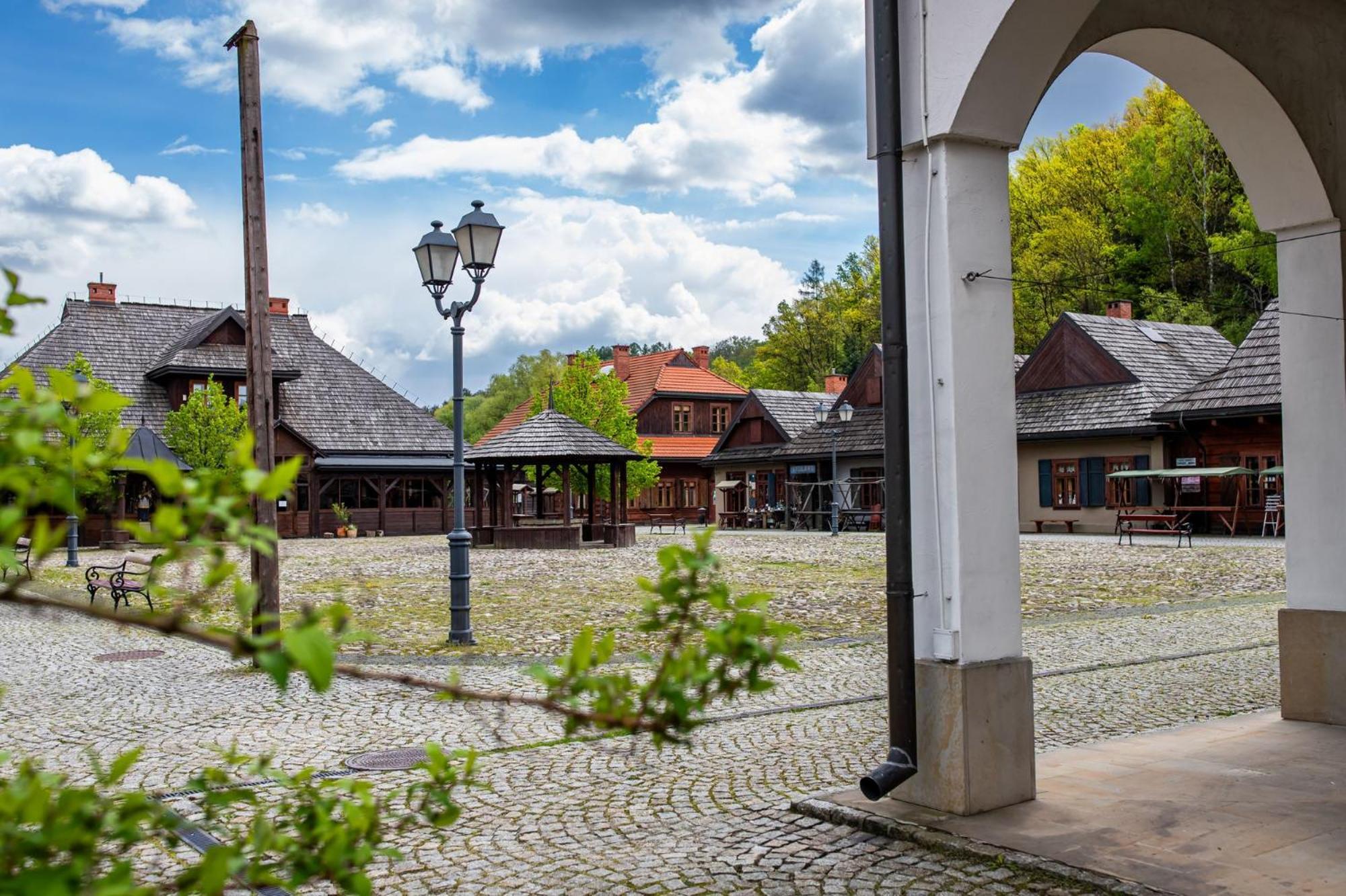 Nova.Galicja Hotel Nowy Sącz Eksteriør billede